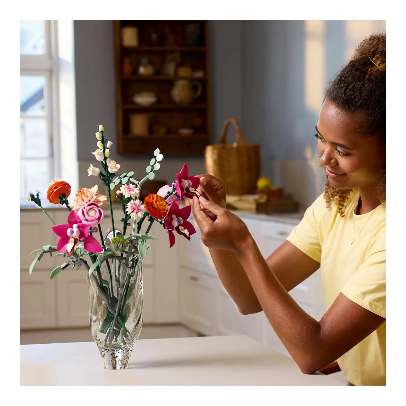 LEGO® Botanicals 10342 Schöner Rosafarbener Blumenstrauß